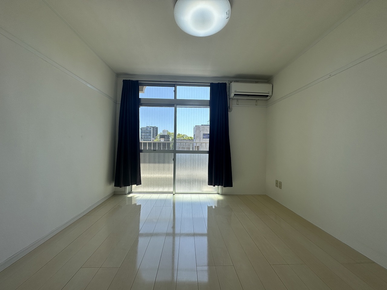 エクセル甲突_内装_0