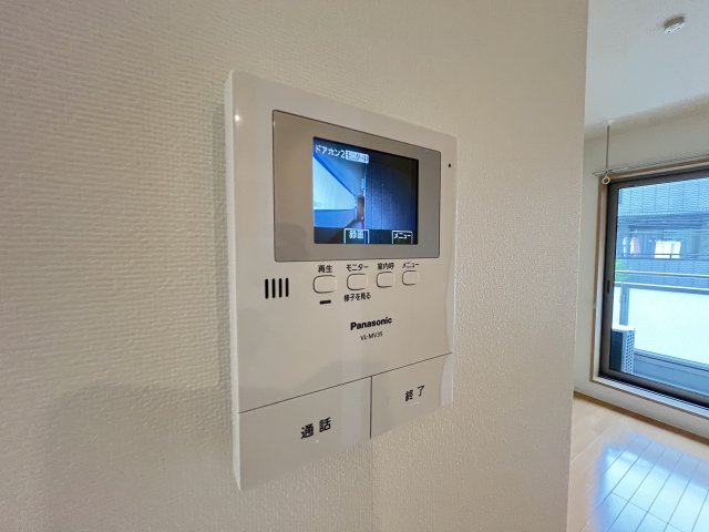 セキュリティ　モニター付きインターホン♪