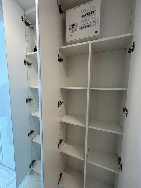 収納　可動式収納棚