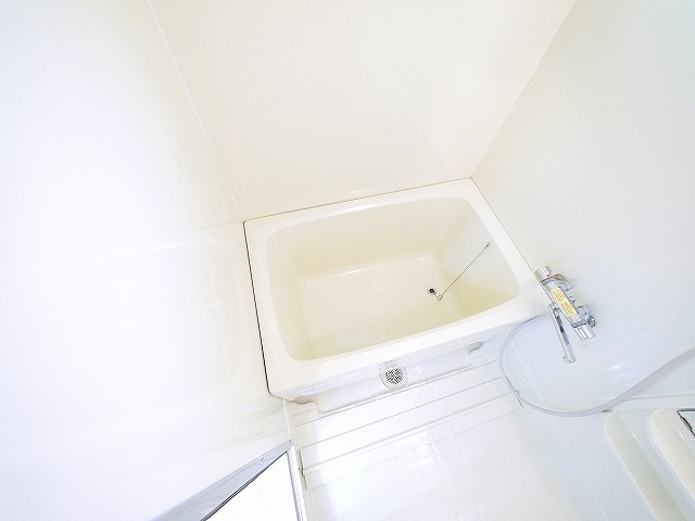 バス・シャワールーム　日々の暮らしに欠かせないお風呂です