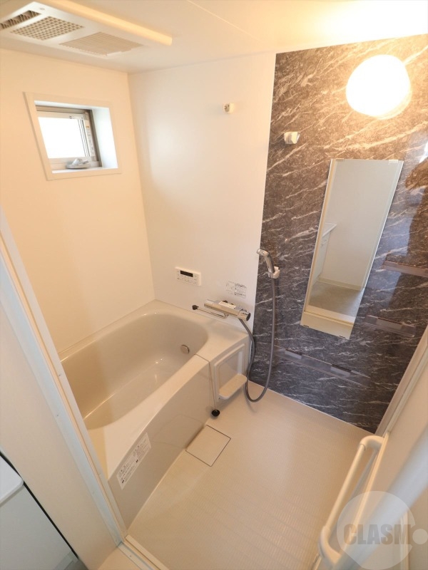 バス・シャワールーム　追い炊き＆浴室乾燥機付き