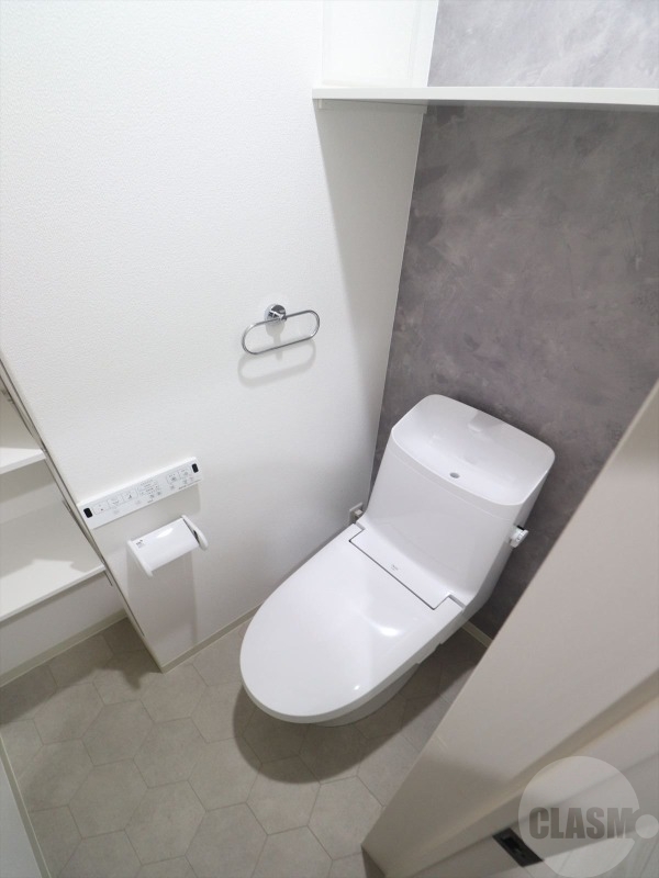 トイレ　温水洗浄便座