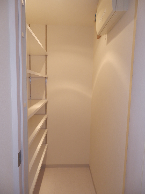 収納　シューズインクローゼット