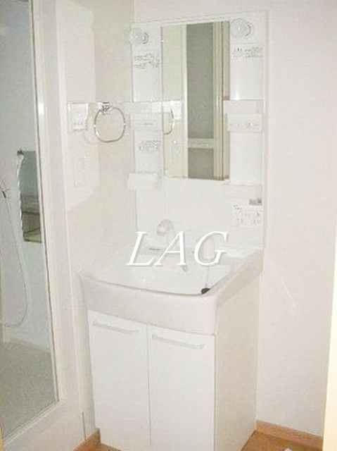 洗面設備　独立洗面台です。