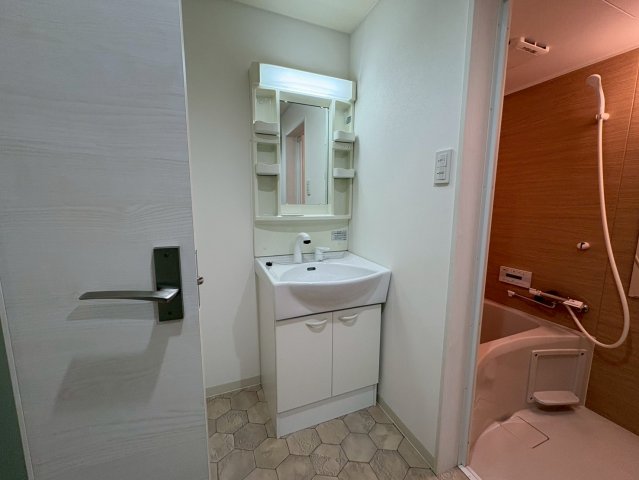 洗面設備　ARMY I