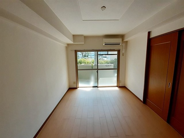 居室・リビング　広々としたリビングです。