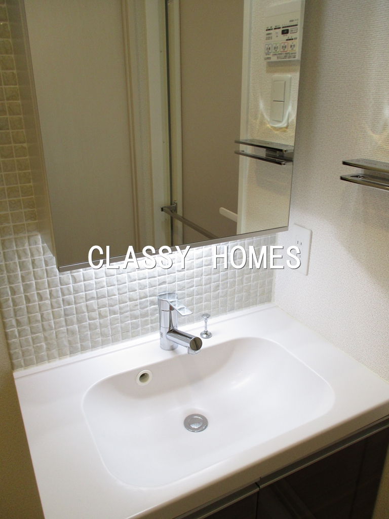 洗面設備　2018年竣工　ザ・レジデンス・オブ・トーキョーKK06：洗