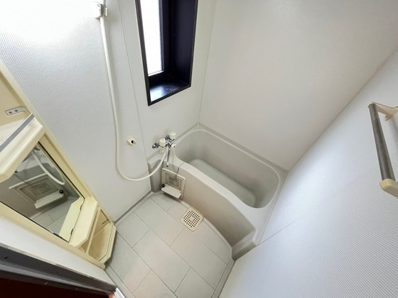 バス・シャワールーム　※別部屋の写真です