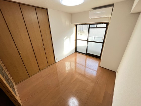 居室・リビング　※別部屋の写真です