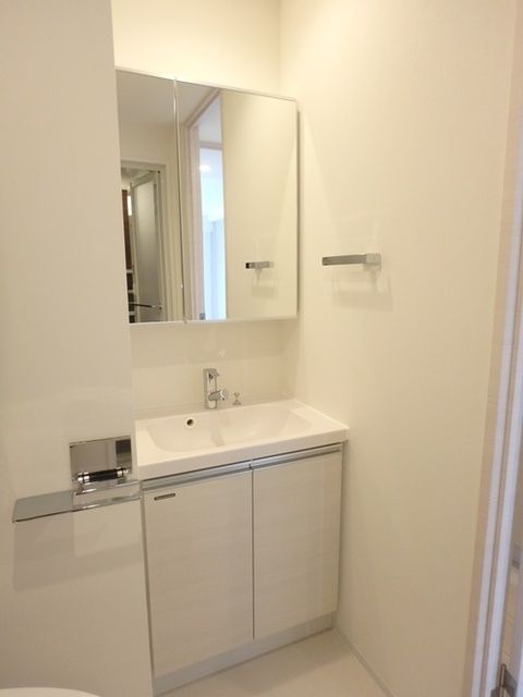 洗面設備　（別タイプ参考写真）メイクスデザイン池袋　豊島区南池袋２