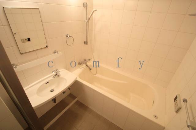 バス・シャワールーム　追焚付きバス