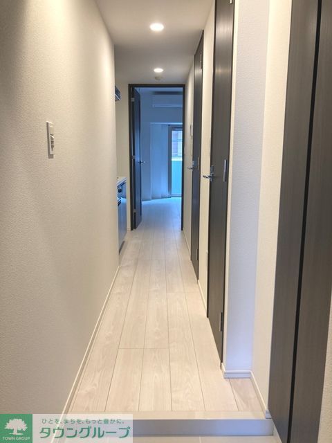 玄関　※写真は同タイプ住戸です。