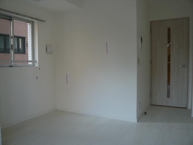 居室・リビング　同仕様?