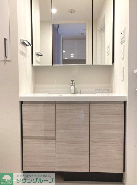 洗面設備　※写真は同タイプ住戸です。