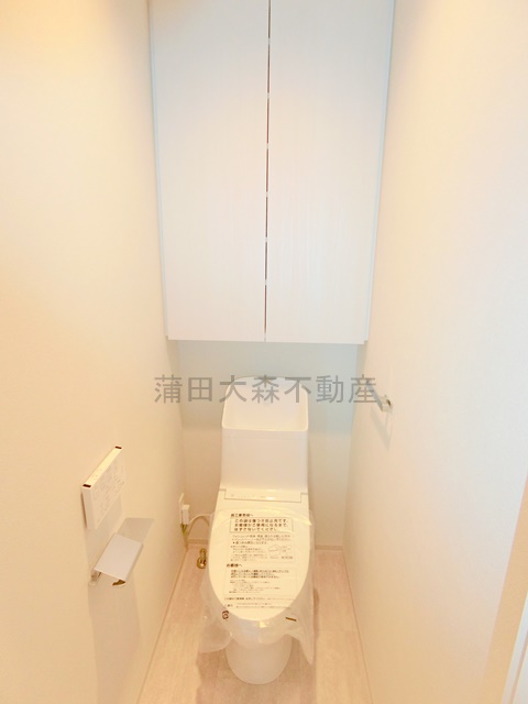 トイレ　温水洗浄便座付きのトイレ