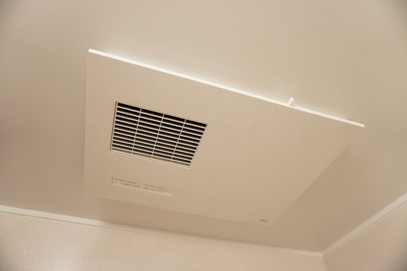 バス・シャワールーム　浴室乾燥機