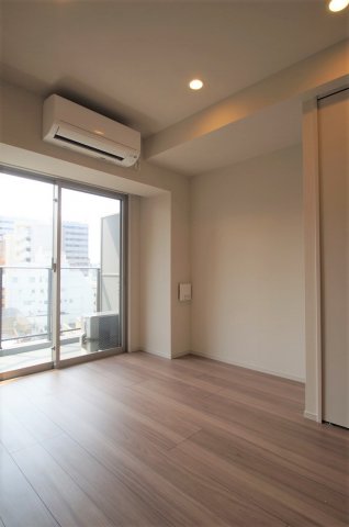 居室・リビング　南西向きのお部屋です。