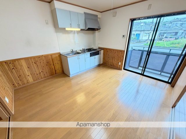 蓼池マンションルビィの居間写真