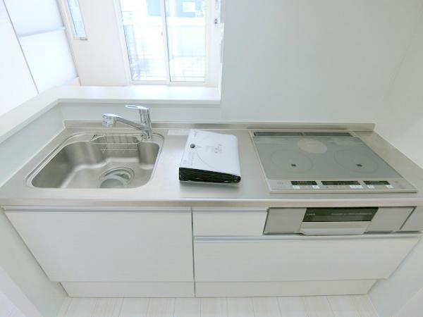 キッチン　写真は別のお部屋のイメージです　現況優先
