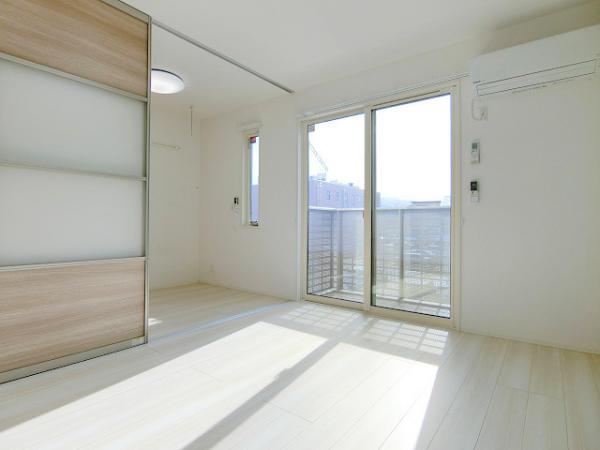 居室・リビング　写真は別のお部屋のイメージです