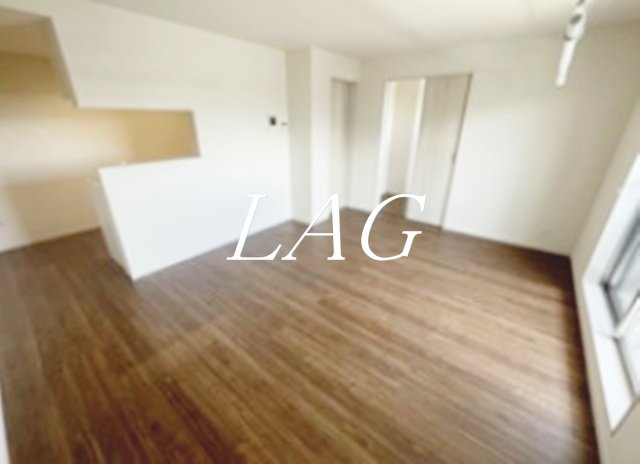 居室・リビング　洋室のお部屋です。（同仕様です。）