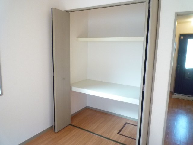 収納　物入れ