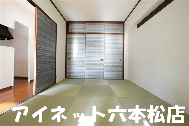 その他部屋・スペース　こちら寝室にいかがでしょうか。