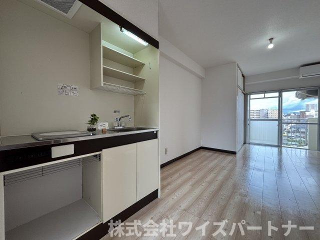 キッチン　※別号室の為、現況優先