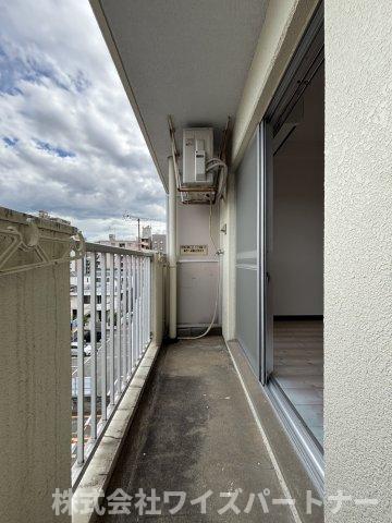 バルコニー　※別号室の為、現況優先
