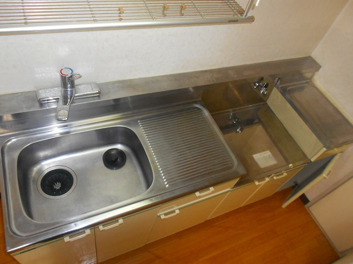 キッチン　同マンション別部屋参考写真です