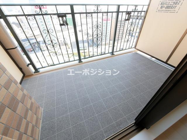 バルコニー　Luxe難波西II