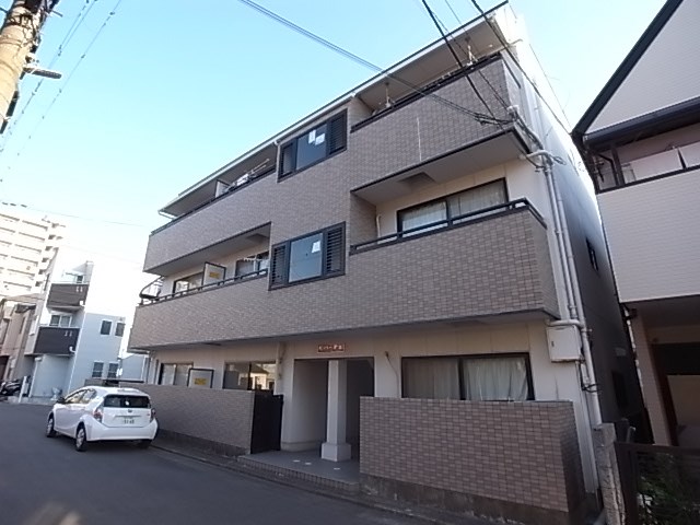 建物外観　外観は落ち着いています