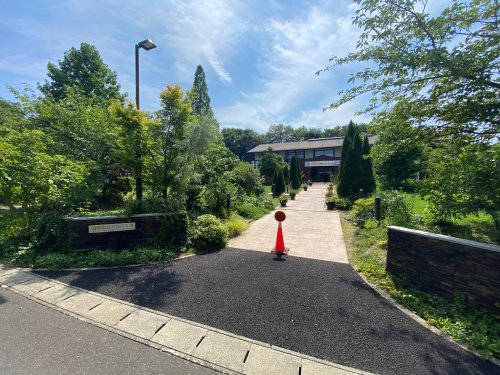 その他　国際園芸アカデミー（その他）まで697m