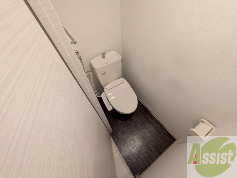 トイレ　トイレです。ウォシュレット付を探している方、おすすめです。