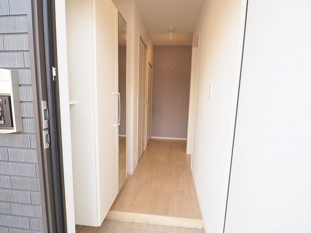 玄関　大きいサイズのシューズボックス
