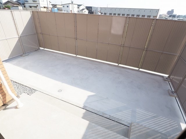 バルコニー　日当たり・風通し共に良好です