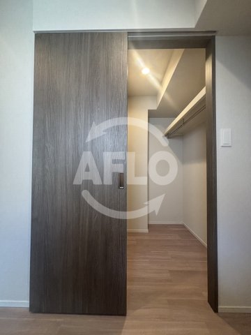 収納　シーズンフラッツ中崎　クローゼット