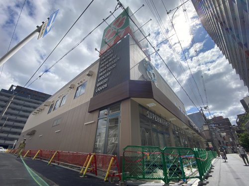 スーパー　ライフ中崎町駅前店（スーパー）まで80m