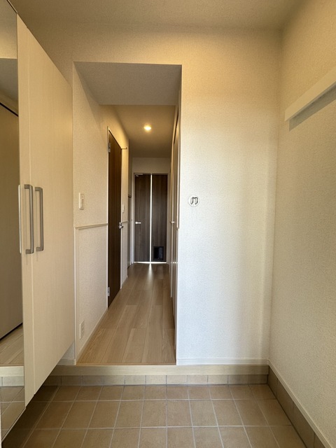 玄関　同施工会社参考写真です