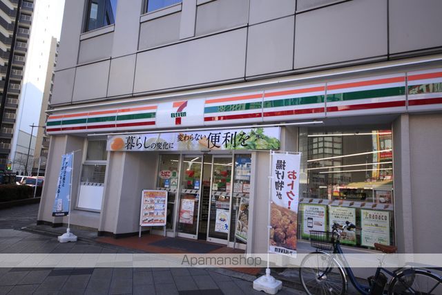 コンビニ　セブンイレブン（コンビニ）まで610m