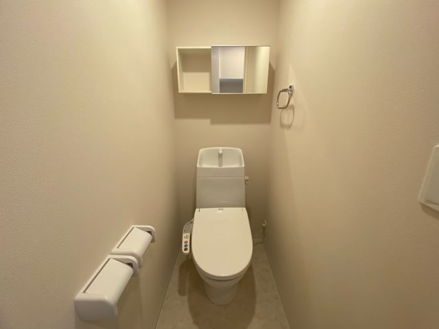 トイレ　ウォシュレット付きのトイレです♪