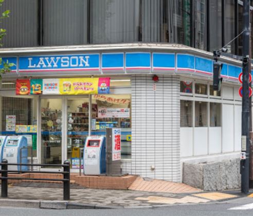 コンビニ　ローソン赤坂六丁目店（コンビニ）まで262m