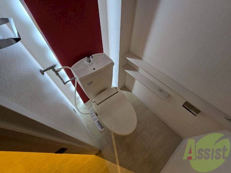 トイレ　トイレです。ウォシュレット付を探している方、おすすめです。