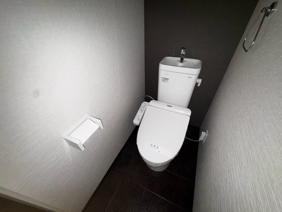 トイレ　※別部屋の写真です