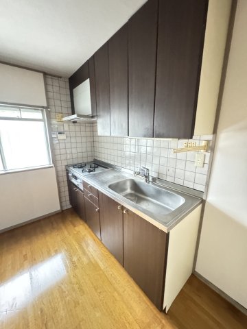 高倉台3丁目テラスハウスのキッチン写真