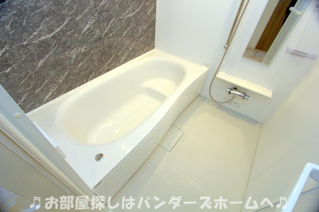 ガーデンレイーサの風呂写真