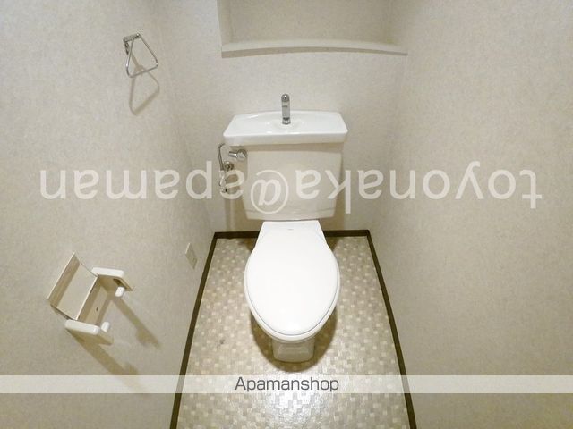 北大阪急行 桃山台駅 徒歩20分 4階建 築33年のトイレ写真