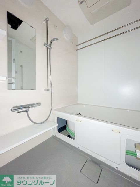バス・シャワールーム　※写真は同タイプ住戸です。