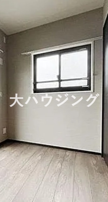 フルセイル品川の居間写真