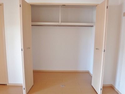 その他設備　★クローゼット内にハンガーパイプ有★